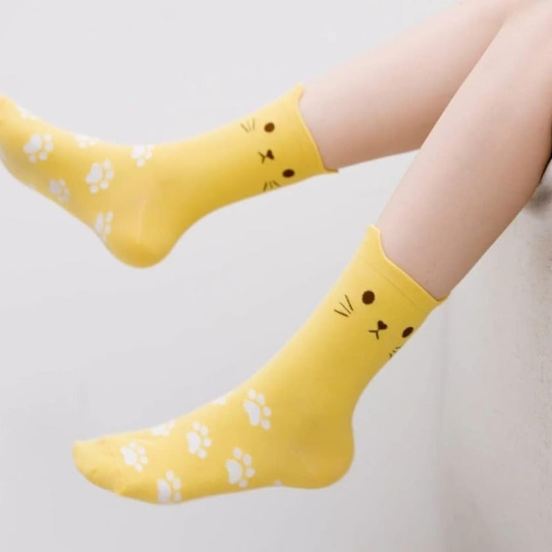 5 Pairs of Cute Cartoon Cat Print Knit Crew Socks for - Soft, Breathable, Thick, Machine Washable, Polyester Blend, Spring\u002FFall Essentials, Breathable Socks | Playful Design | Knit Texture