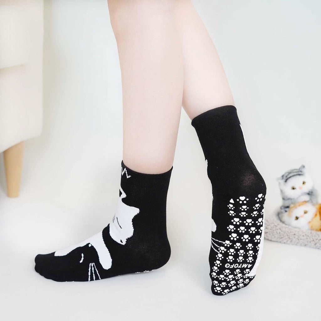 5 Pairs Women's Non-Slip Grip Socks with Playful Cat & Skull Cartoon Design, Anti-Skid Sole, All-Season Comfort, Hand Wash\u002FDry Clean - Funny Novelty Socks for Casual Wear, Cute Socks, Comfortable Footwear, Whimsical Sock Patterns