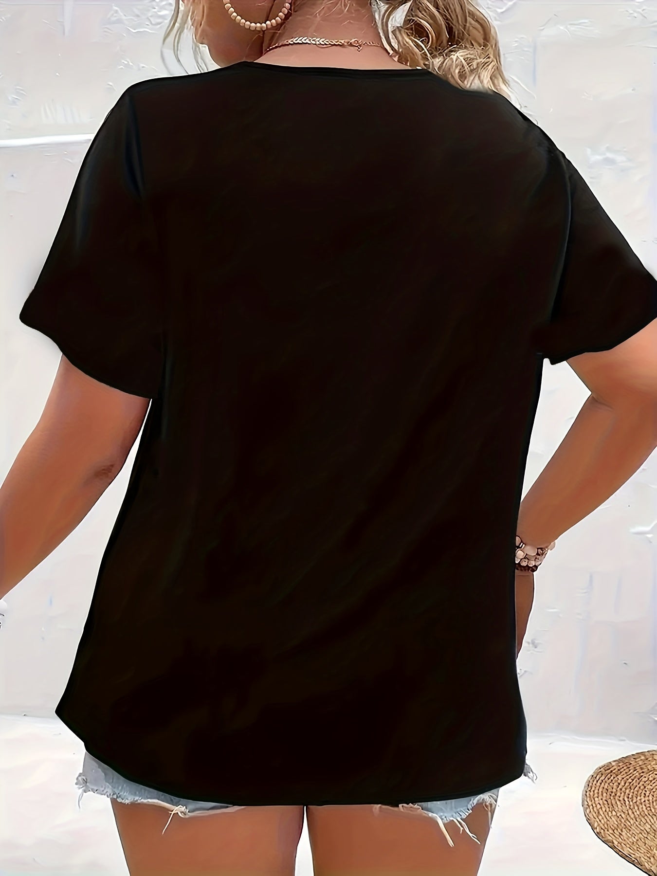 Stylish Women's Square Neck Shiny Rhinestone T-Shirt with Large Butterfly Appliqué, Trendy and Elegant Blouse for Ladies